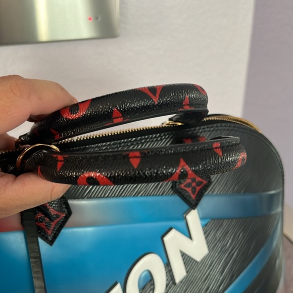 LOUIS VUITTON ALMA PM ( race line collection) - Picture 4 of 12